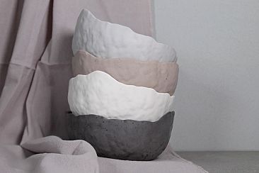 WAVY concrete bowl